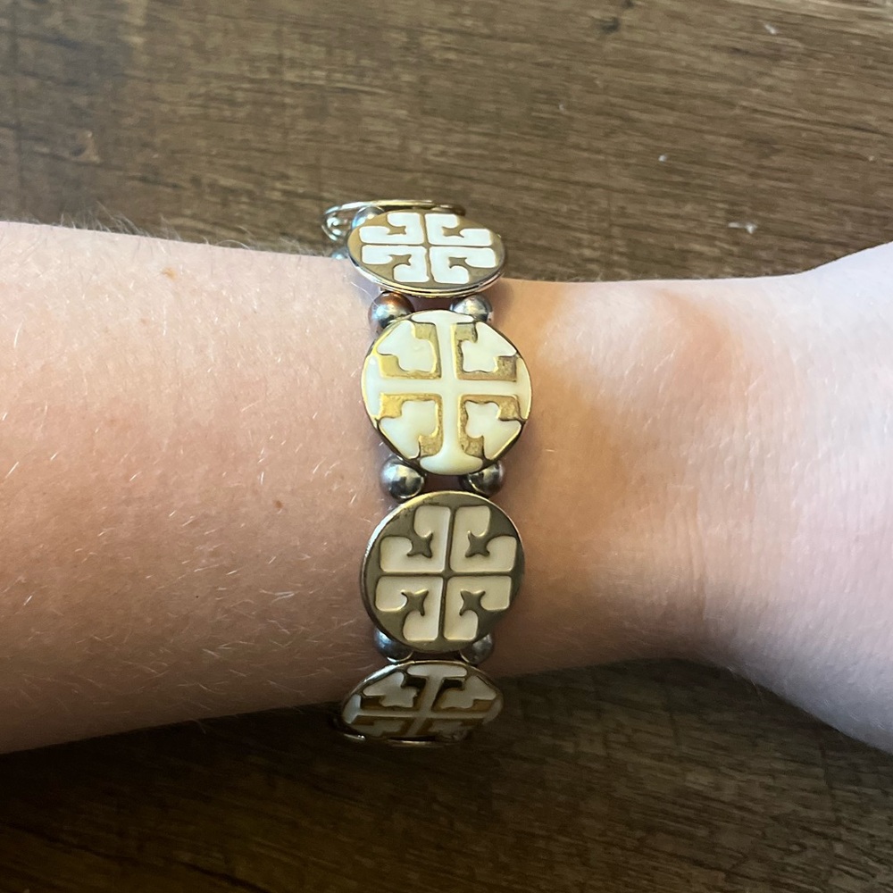 Stunning Tory Burch monogram Bracelet